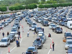 Sınır kapılarından 5.2 milyon araç geçiş yaptı