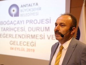 Konyaaltı Sahili'nin bazı bölümleri 41 yılda 86 metre geriledi