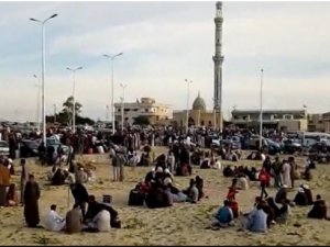 Mısır'da camiye saldırı: 305 kişi öldü