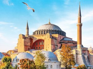 Ayasofya’yı 12 yılda 31 milyon ziyaretçi gezdi