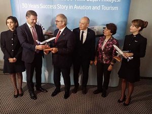SunExpress 30.yılında 40 yeni uçak Antalya'da kullanılacak