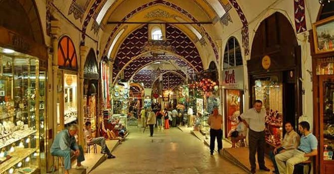 EMITT'te Bakan sevgi mesajları