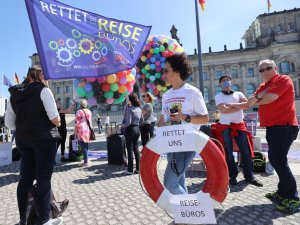 Almanya'da Acentelerin 4. Eylemi Parlamentonun Önünde