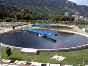 Antalya'da arıtma ile kirli suyun denize dökülmesi engelleniyor