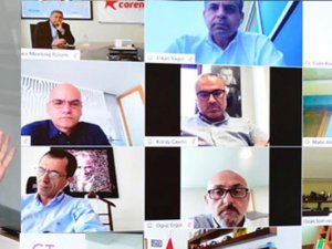 Bakan Ersoy turizmcilerle video konferans toplantısı yaptı