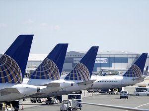 United, 36 bin çalışanını zorunlu izne çıkarıyor