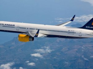 Havayolu şirketi uçuş yapmayan pilotları hostes yapıyor