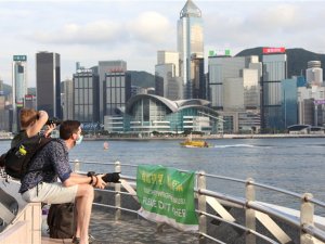 Hong Kong, yüksek riskli bölge gezginlerine koşullar getiriyor