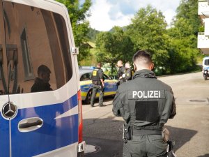 Almanya'da 'Koronavirüs' partisi: 39 gözaltı