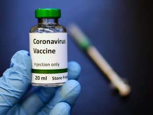 Rusya'da Covid-19'a karşı ilk aşının tescil edileceği tarih açıklandı