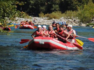 Rusların Antalya'ya gelmesi raftingcileri sevindirdi