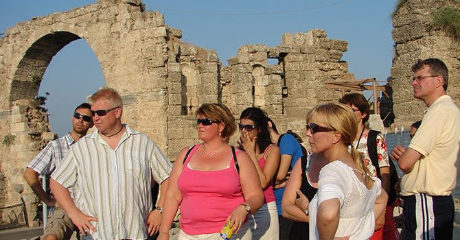 Dünyanın işadamları geliyor