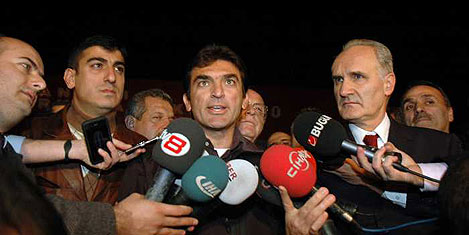 FT'de 'Yalnız ve güzel ülkem'