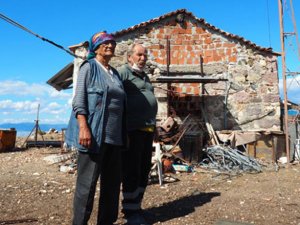 'Robinson' ailesi Hülya Avşar'a verdi veriştirdi