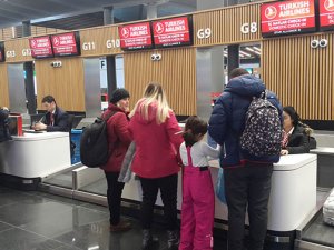 THY’de gişe görevlileri yolcuları canından bezdirdi