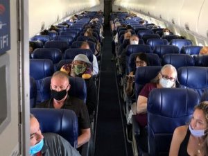 Southwest Airlines, orta koltuk engelini kaldırıyor