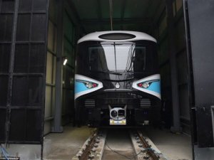 M7 Mecidiyeköy-Mahmutbey hangi duraklardan geçiyor?