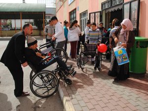 Tatilci engelliler Side'ye geliyor, Manavgat Şelalesi'ne gidemiyor