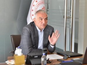 Bakan Ersoy: 15 Nisan'dan sonra turizm sezonu açılıyor