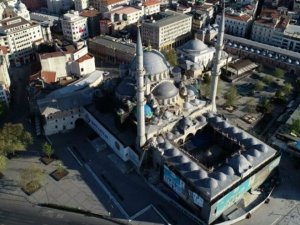 Yeni Camii ve Sultanahmet’in restorasyonu 2022’de tamamlanacak