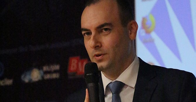 Obez sayısı 400 milyonu geçti