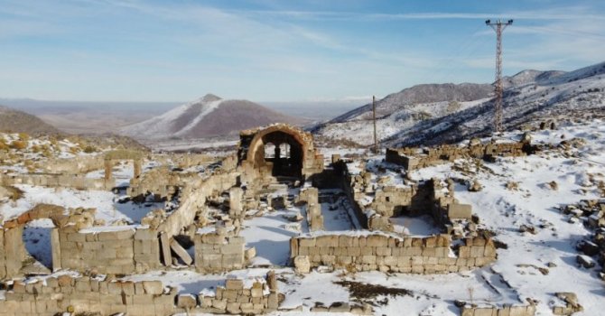 Nikomedia ortaya çıkıyor