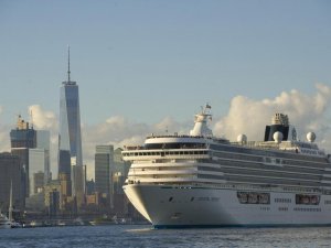 Crystal Cruises, yolculardan iki hafta önce aşı istiyor