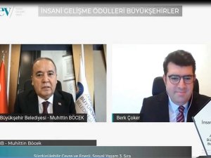 Böcek: Türkiye’de 486 Mavi Bayrak'ın 206'sı Antalya’nın