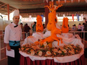 Aşılama önceliği turizm çalışanlarına verilmeli!