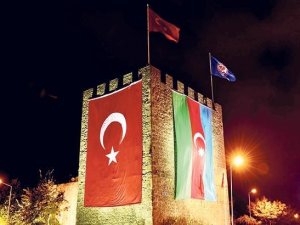 Türkiye ile Azerbaycan arası kimlikle seyahat başlıyor