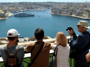 Malta’dan yabancı turiste 200 euro para desteği
