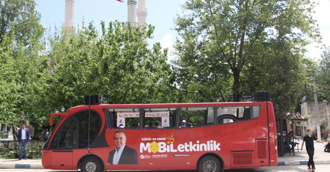 Autoshow'da stand kavgası