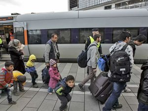 Danimarka, sığınmacıları Avrupa dışına çıkarıyor