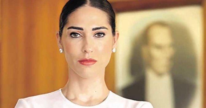 Çeşme'de ecrimisil yıkımı