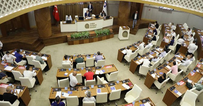 Antalya Büyükşehir Meclisi 'yardım' için olağanüstü toplanıyor