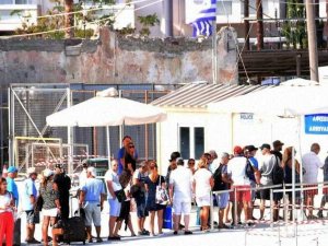 Yunanistan, 17 ay sonra Türkiye’ye kapılarını açıyor