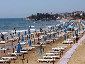 Devam eden yangınlar ve İngiltere'nin kararı turizmi zora soktu