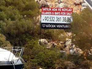 Göcek'te adalar ve koylar satılıyor.