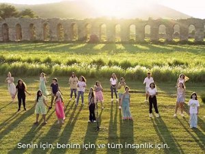 Yangın şehitleri için "Dünya'yı İyileştir'' şarkısına klip çekildi