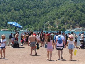 ​​​​​​​ Afet bölgesi Muğla turizmine yerli turistten destek geldi.