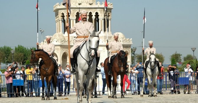 İzmir'in kurtuluşunun 99’uncu yıl dönümü coşkuyla kutlandı