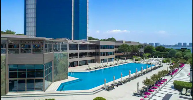 Düseldorf'ta düğün fuarı açıldı