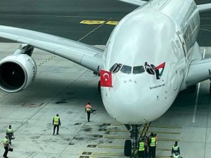 Dünyanın en büyük yolcu uçağı İstanbul'da