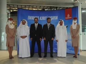 Emirates, A380’nin Istanbul’a inişini kutluyor