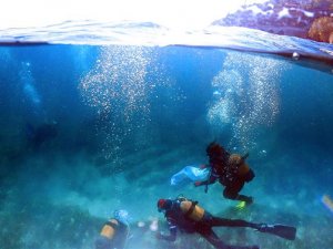 7. Alanya Dip Temiz Tertemiz etkinliğinde deniz altında mavi bayrak açıldı