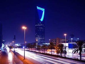 Suudi Arabistan, yabanc yatırımcıları çekmeye çalışıyor