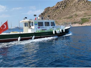 Bodrum’da “Turmepa S” denizden 262 bin litre atık topladı