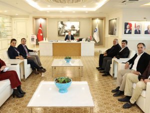 Başkan Böcek: Kimlikli bir Antalya için basınla birlikte çalışacağız