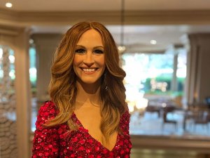 Julia Roberts balmumu figürüyle Grand Hyatt İstanbul’da