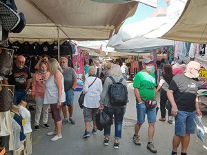 Başkan Şükrü Sözen: Turistik pazarcı esnafımızın yanındayız
